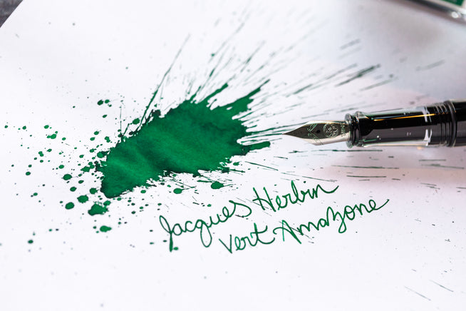 Jacques Herbin Vert Amazone green fountain pen ink splatter