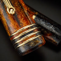 Delta DV Original Mid Size Fountain Pen - Glow Up Oro