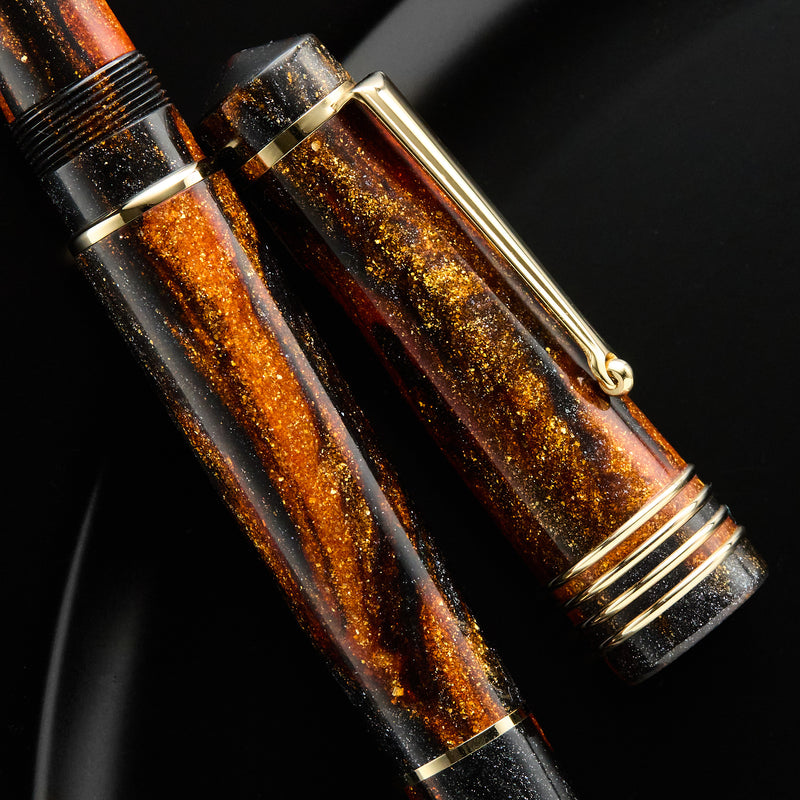 Delta DV Original Mid Size Fountain Pen - Glow Up Oro