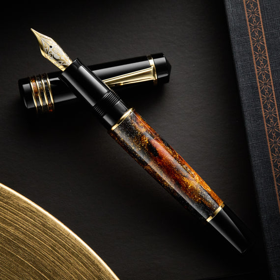 Delta DV Original Mid Size Fountain Pen - Glow Up