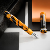 Delta DV Original Oversize Fountain Pen - Masterpiece
