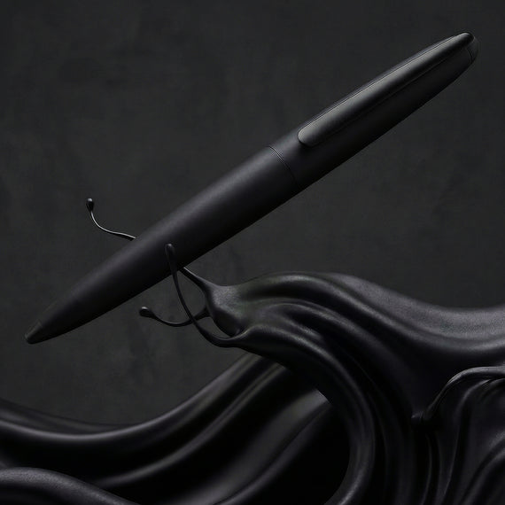 Diplomat Aero Fountain Pen - Pure Black (Special Edition)