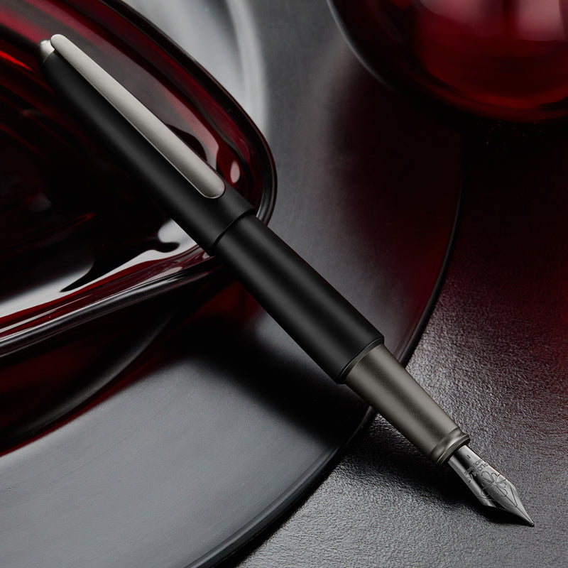 Diplomat Aero Fountain Pen - Pure Black (Special Edition)
