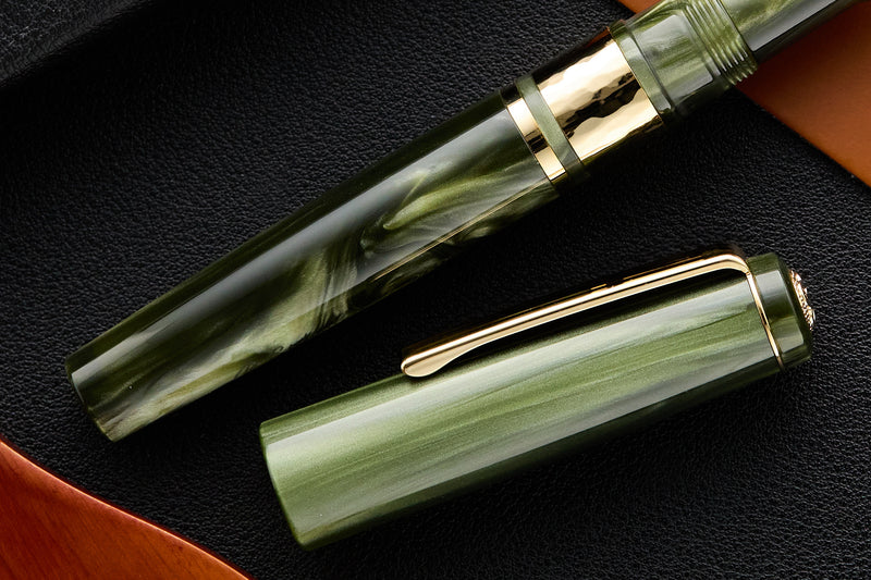 (Bottom Shelf) Esterbrook Model J Fountain Pen - Palm Green