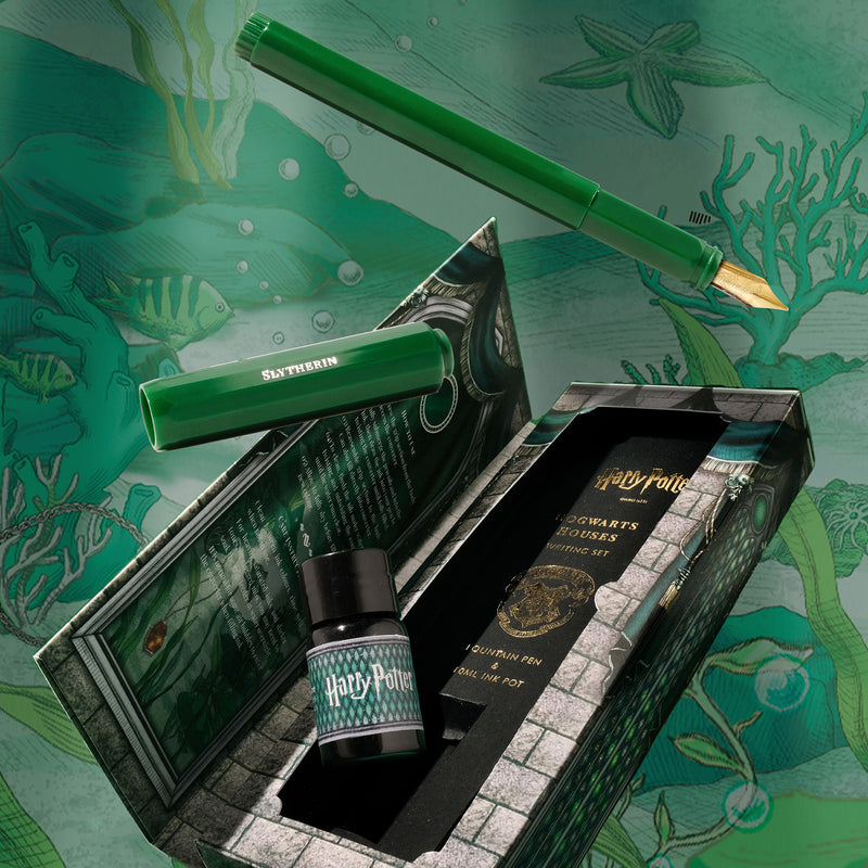 Ferris Wheel Press Harry Potter Carousel Fountain Pen & Ink Set - Slytherin (Special Edition)