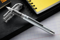 Itoya Blade Fountain Pen - Black