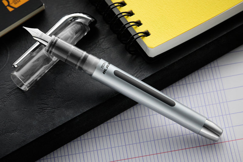 Itoya Blade Fountain Pen - Black