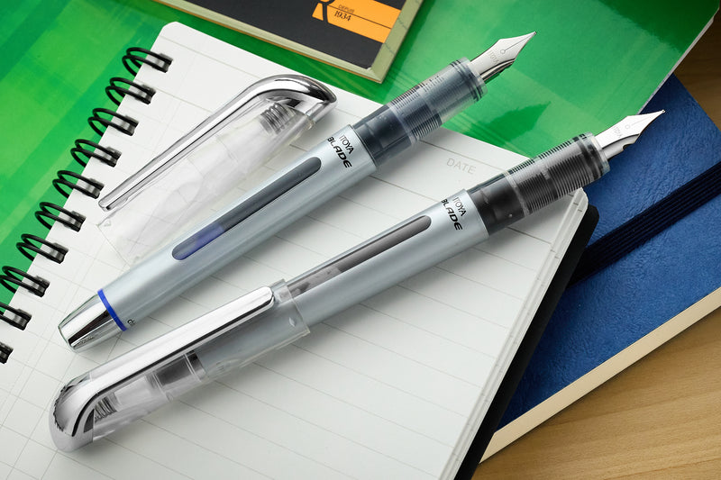 Itoya Blade Fountain Pen - Blue