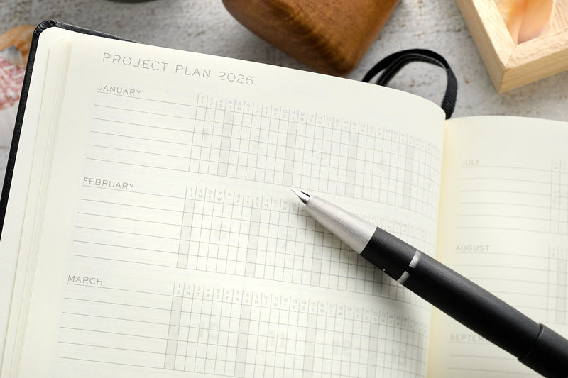 Leuchtturm1917 Medium A5 2027 Weekly Planner & Notebook - Dusty Rose, Lined