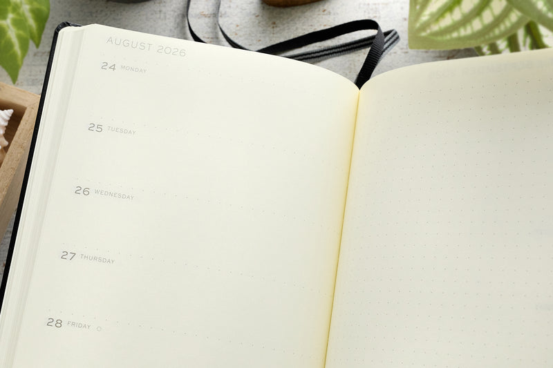 Leuchtturm1917 Medium A5 2027 Weekly Planner & Notebook - Dusty Rose, Lined