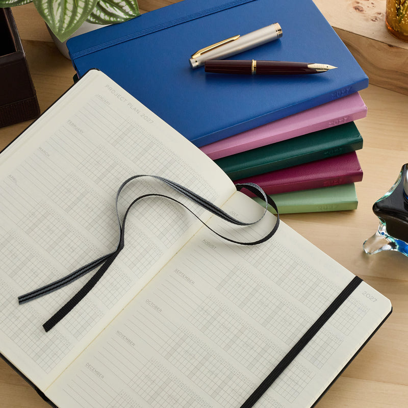 Leuchtturm1917 Medium A5 2027 Weekly Planner & Notebook - Port Red, Lined
