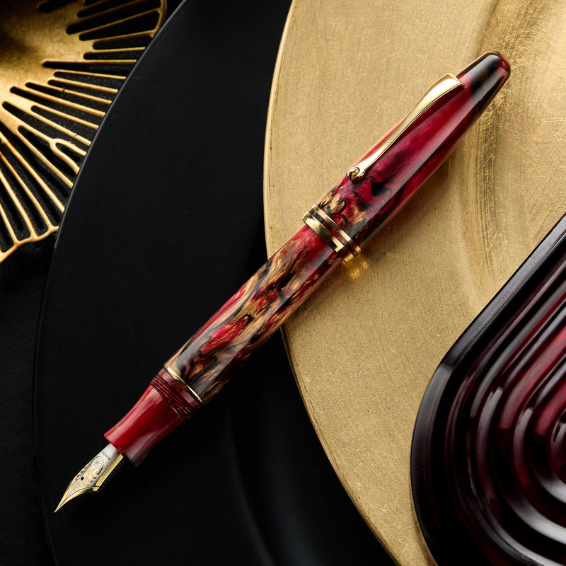 Maiora Ultra Ogiva Fountain Pen - Golden Rule