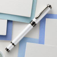 Monteverde Innova Fountain Pen & Ink Set - Cloud Dancer/Gunmetal (Limited Edition)