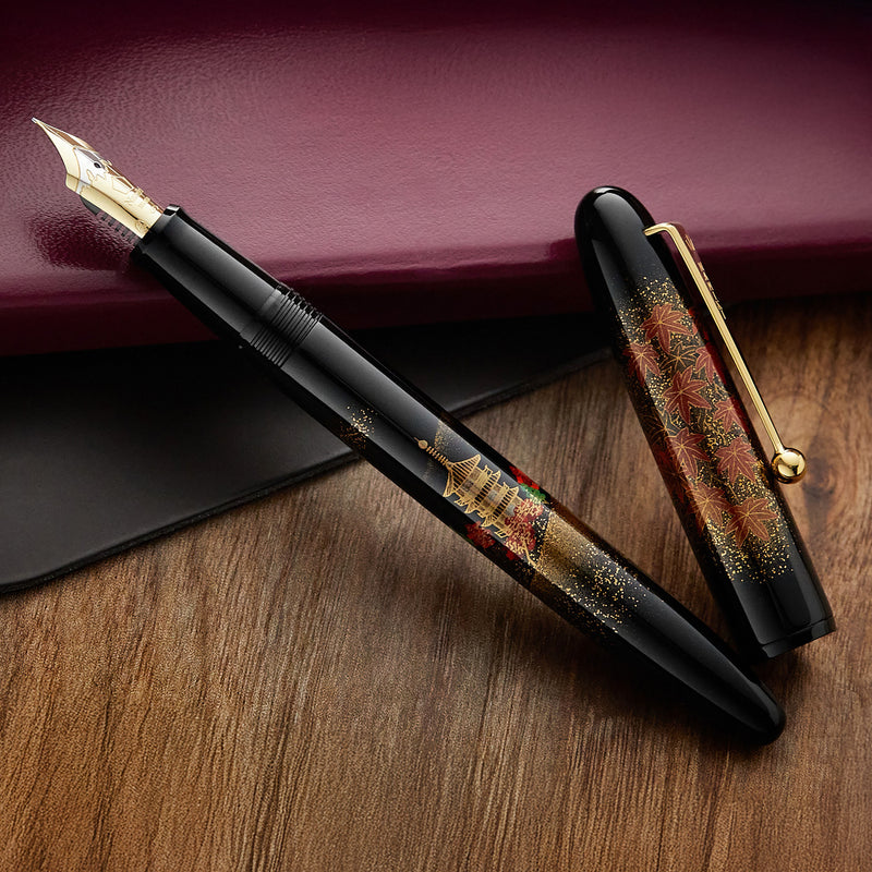 Namiki Yukari Maki-e Fountain Pen - Autumn Leaves