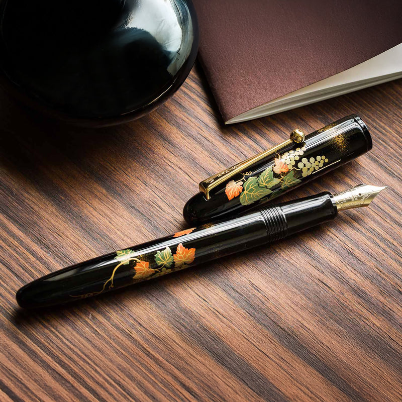Namiki Yukari Maki-e Fountain Pen - Grapevine