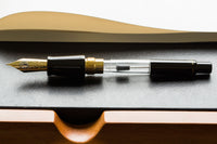 Namiki Yukari Royale Maki-e Fountain Pen - Parrot with Peach