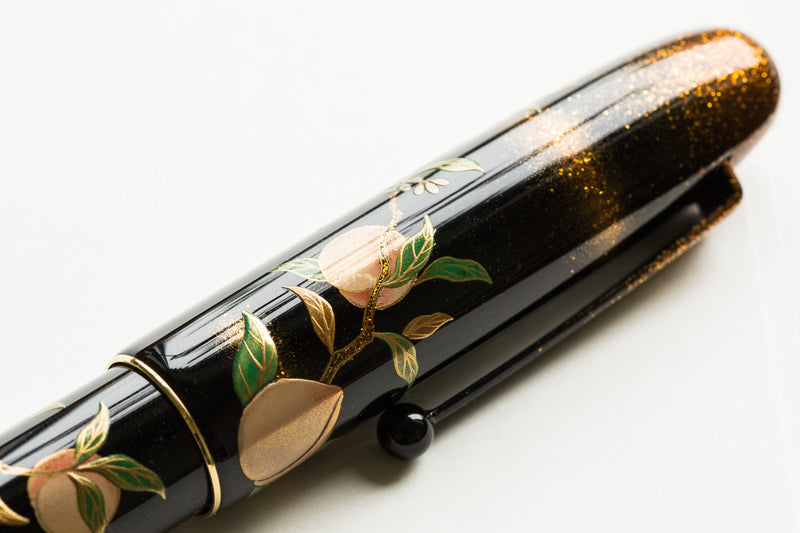 Namiki Yukari Royale Maki-e Fountain Pen - Parrot with Peach