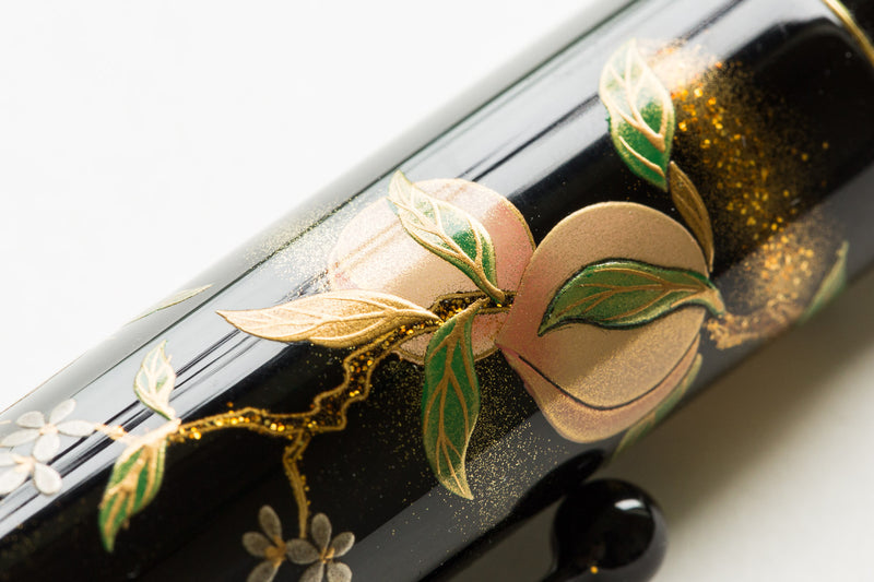 Namiki Yukari Royale Maki-e Fountain Pen - Parrot with Peach