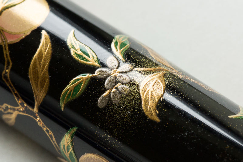 Namiki Yukari Royale Maki-e Fountain Pen - Parrot with Peach