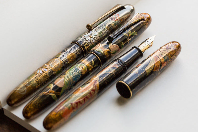Namiki Yukari Royale Maki-e Fountain Pen - Parrot with Peach