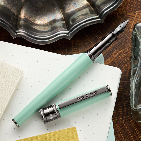 Tom Hessin Rebel Fountain Pen - Cambridge Blue
