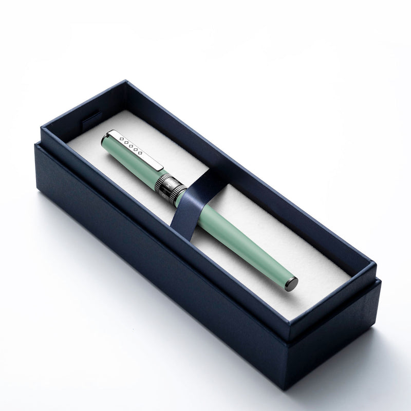 Tom Hessin Rebel Fountain Pen - Cambridge Blue