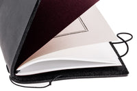 Traveler's Notebook - Black (Passport)